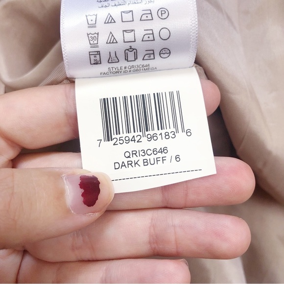 BCBGeneration • Pleated Mini Skirt tan black stripe Dark Buff pockets full - Picture 8 of 10